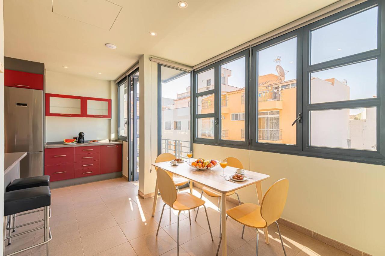 Luxury Holidays Suites, Playa De Cristianos * Los Cristianos (Tenerife)