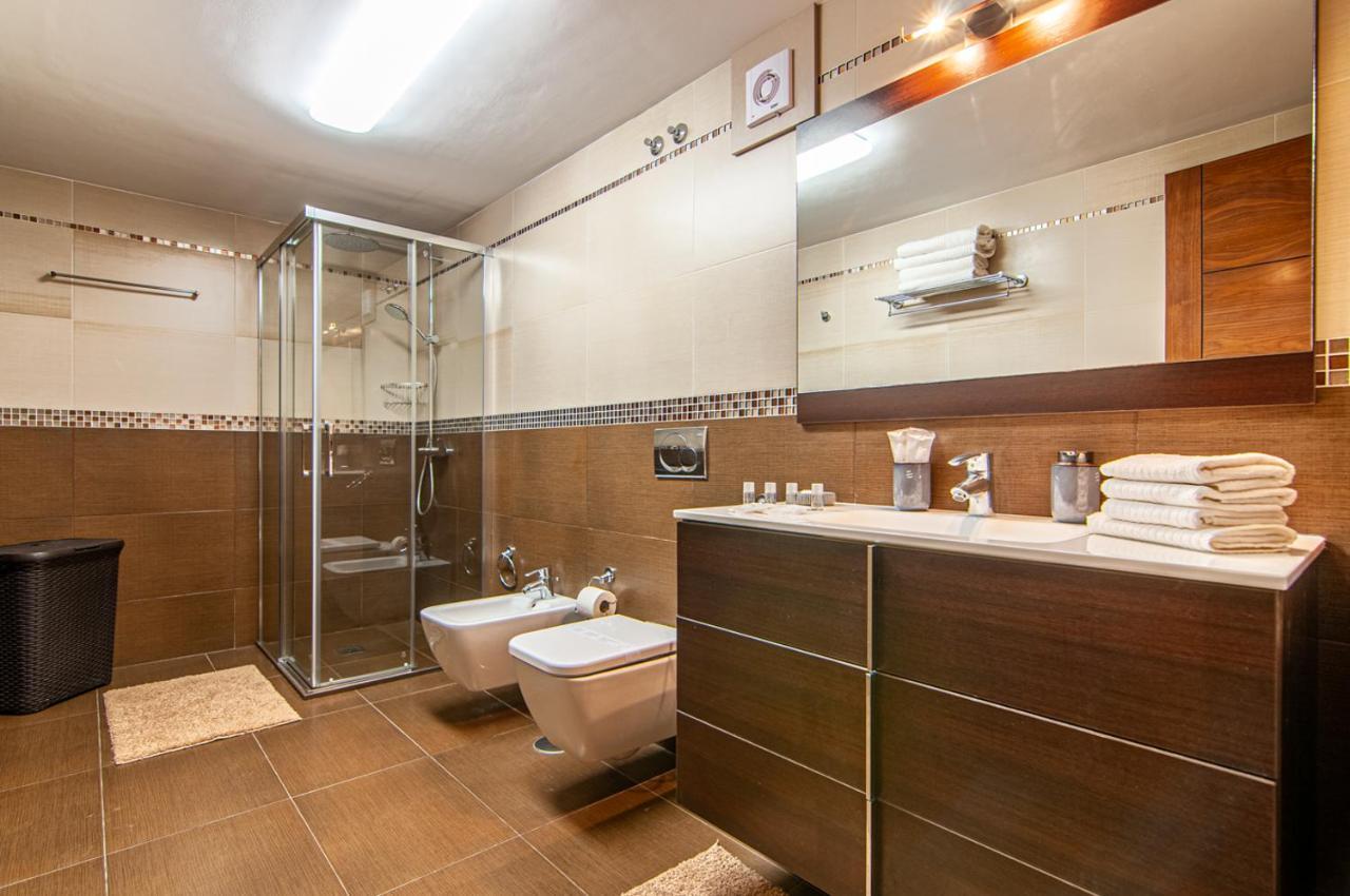 Torriani With Heated Pool Ph11 Villa *
