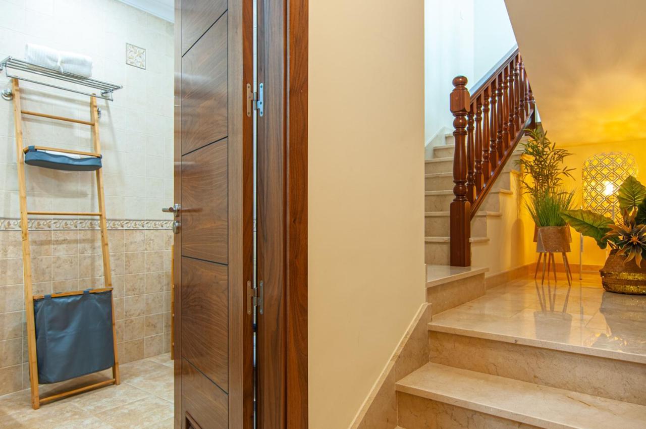 Torriani With Heated Pool Ph11 Villa *