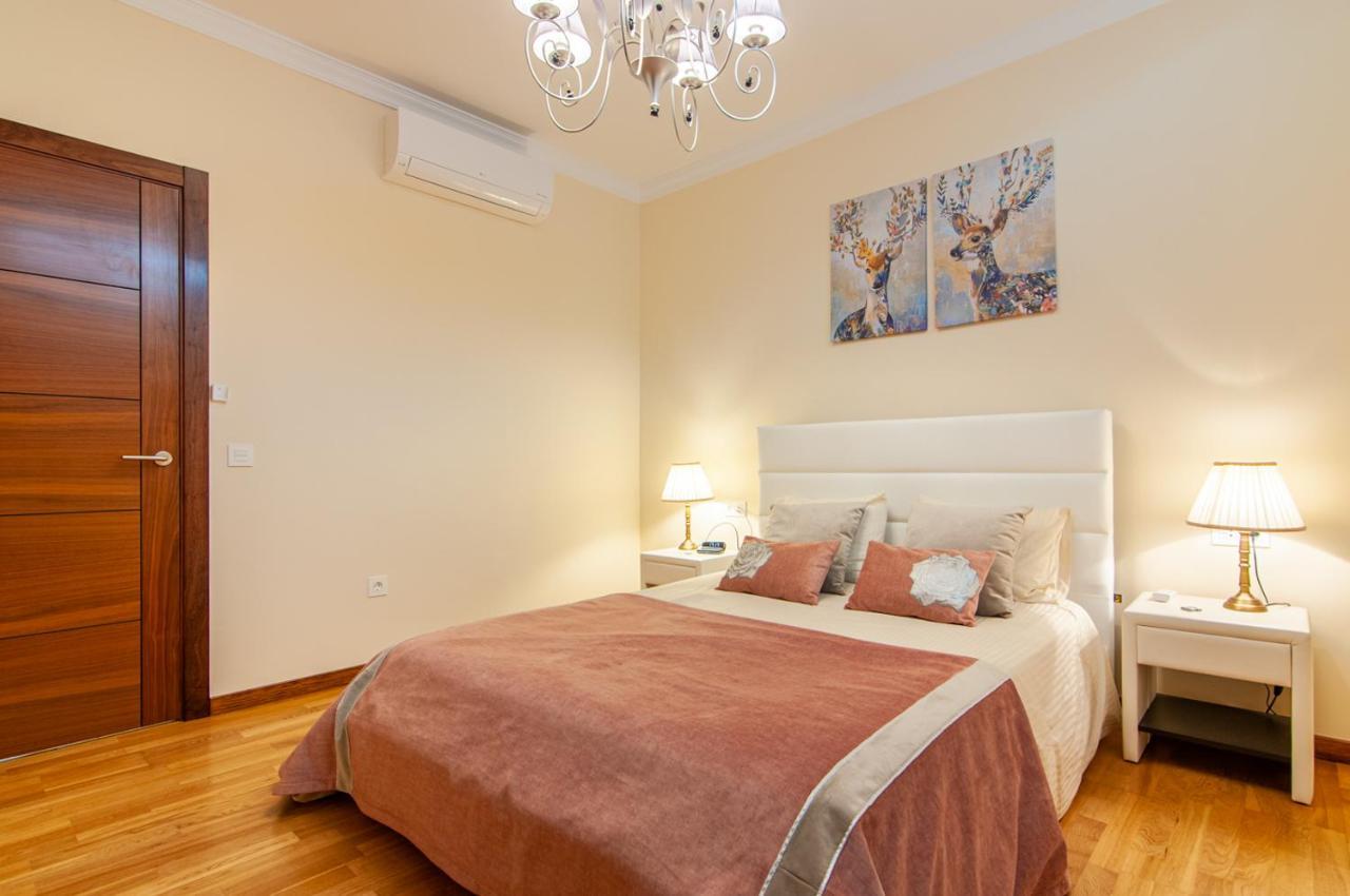 Villa Torriani With Heated Pool Ph11 *