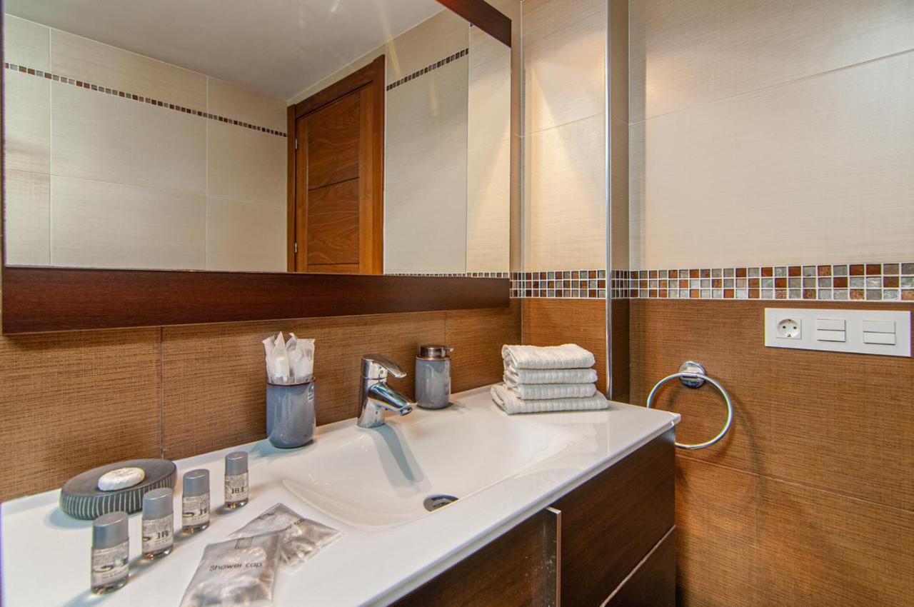 Torriani With Heated Pool Ph11
