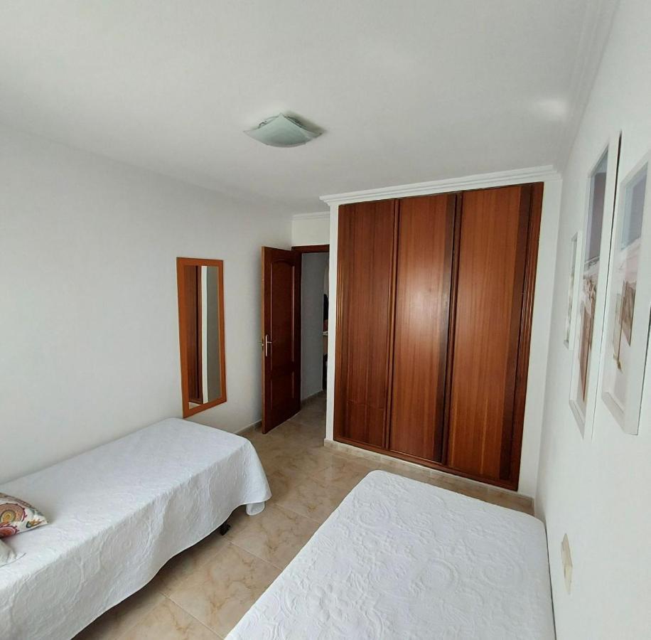 La Ola Apartment. Enjoy El Medano. 2 Bedrooms El Medano (Tenerife)