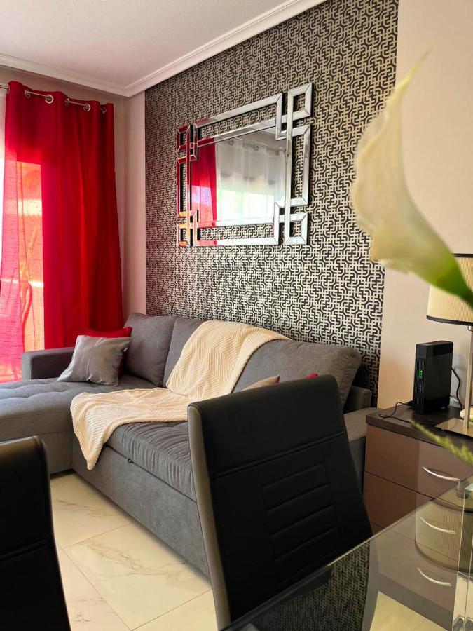 Elegant Style 3-bedroom Brand New Apartment