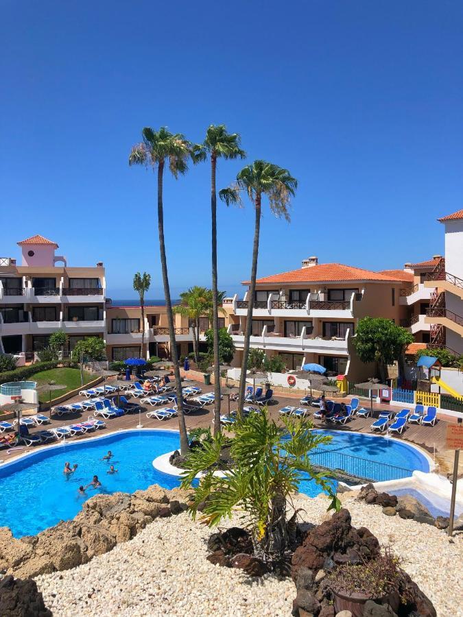 Elegant Style 3-bedroom Brand New San Miguel de Abona