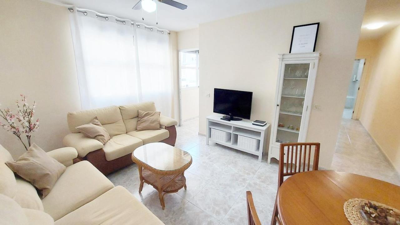 Apartment Centric 2 Bedrooms Near To The - By Tenerifehints *