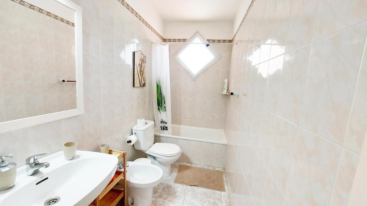 Centric 2 Bedrooms Near To The - By Tenerifehints El Medano (Tenerife)