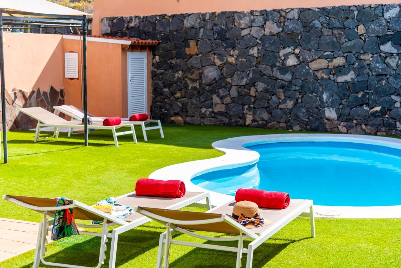 Villa Melyna *