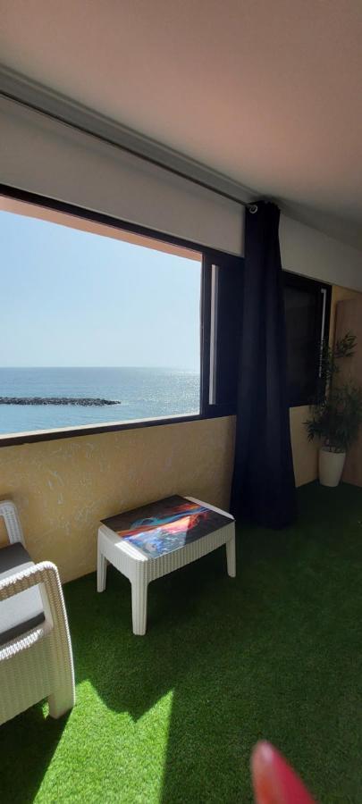 Holiday home First Line Of The Ocean, 3 Bedrooms & Free Wifi