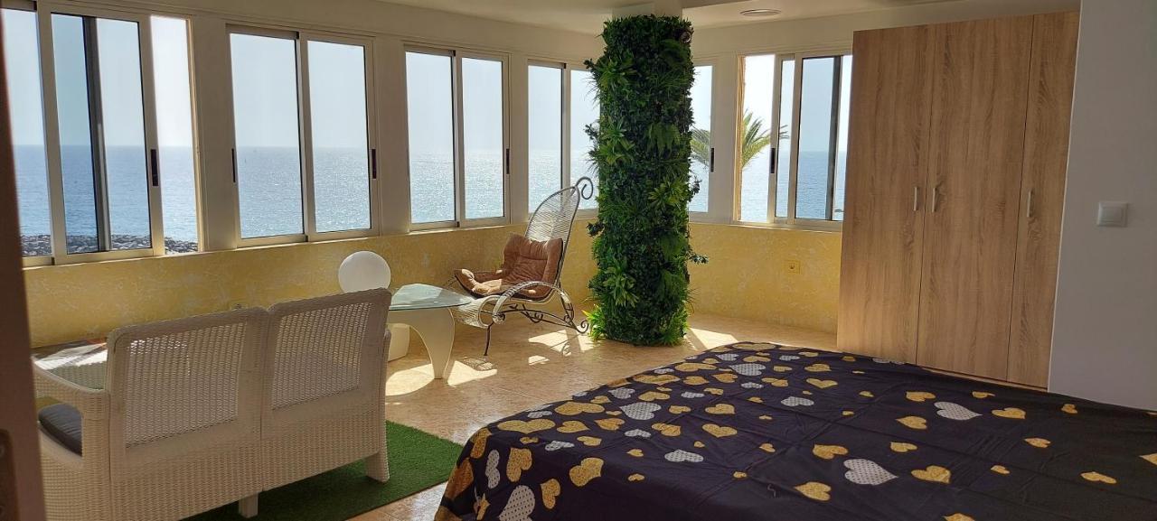Holiday home First Line Of The Ocean, 3 Bedrooms & Free Wifi *