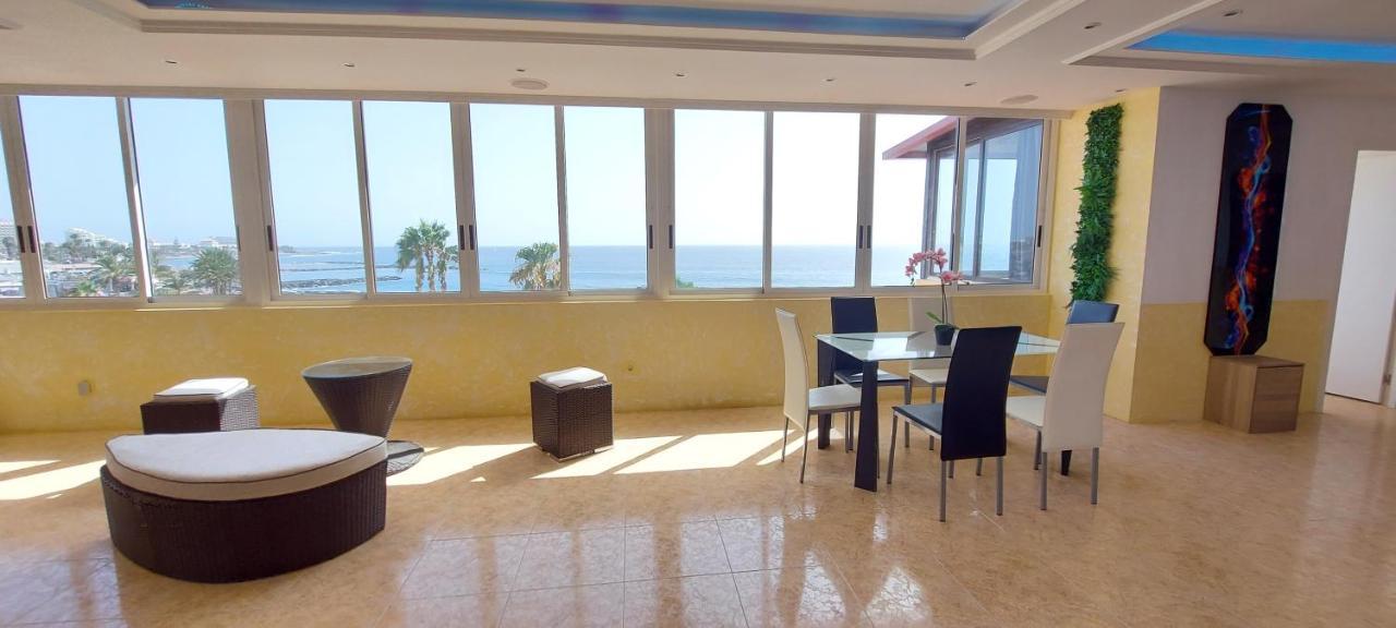 First Line Of The Ocean, 3 Bedrooms & Free Wifi Holiday home *