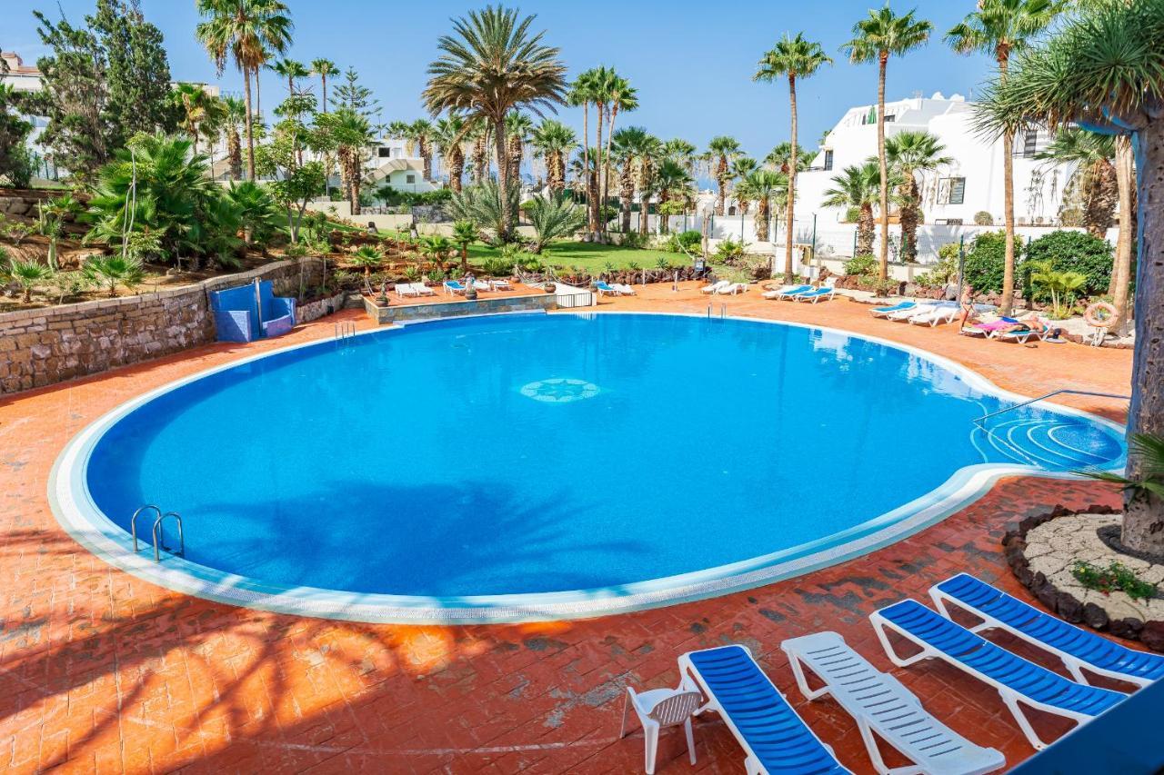 Fantasticstylish & Aircon, Near Lasamericas *