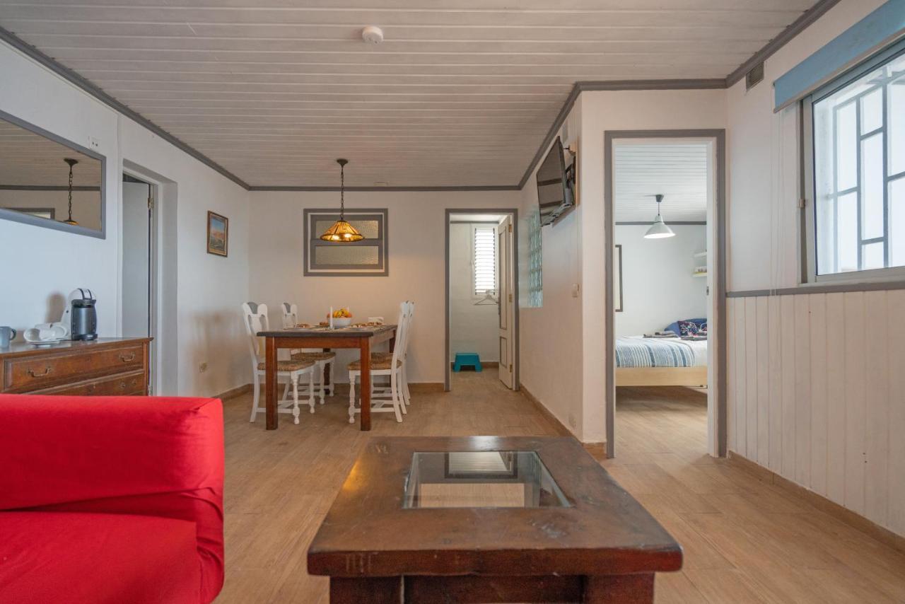 Front Line, Unbeatable Terrace 10m From The Sea * Santa Cruz de Tenerife