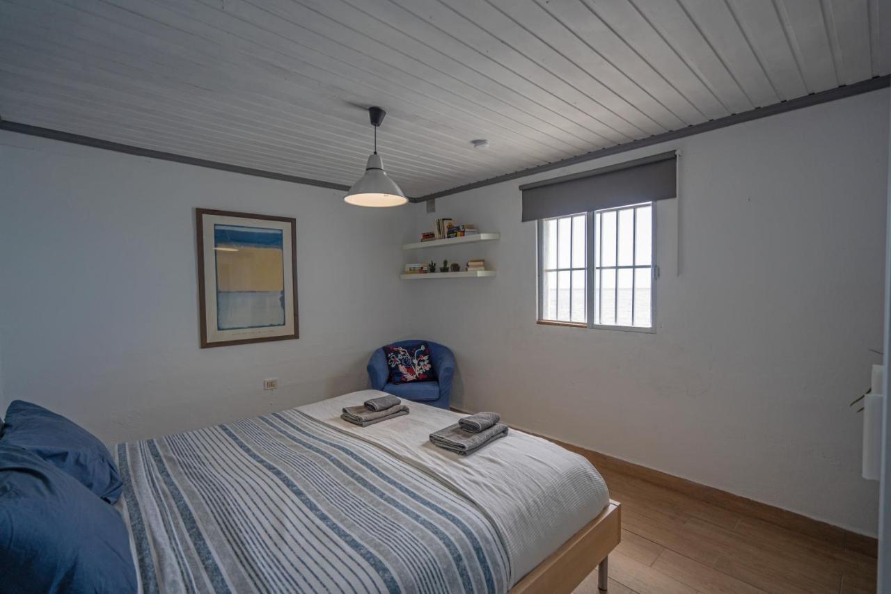 Front Line, Unbeatable Terrace 10m From The Sea Сasa de vacaciones *