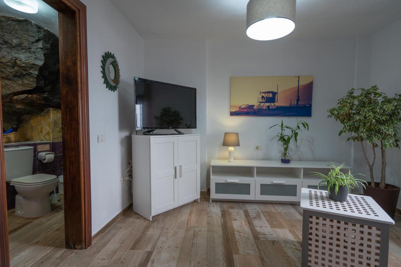 Romantic Cave With Big Terrace Overlooking The Sea * Santa Cruz de Tenerife