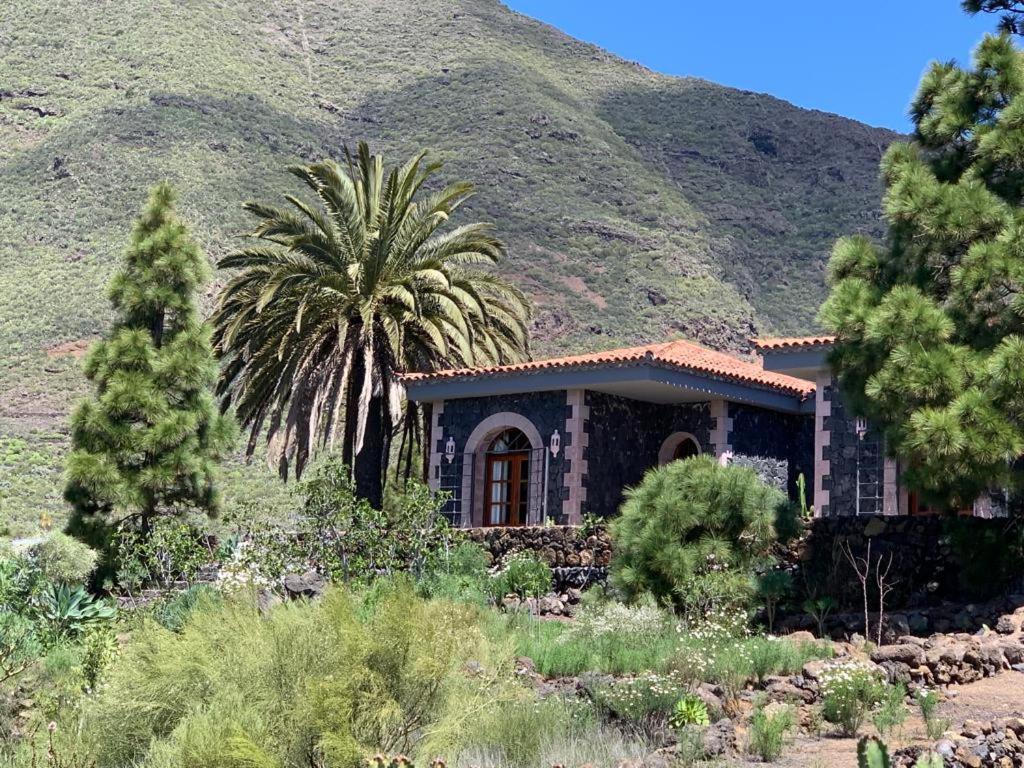 Luxury In Nature With Swimming Pool Tenerife, Santiago Del Teide, With Sea And Mountain Views Villa