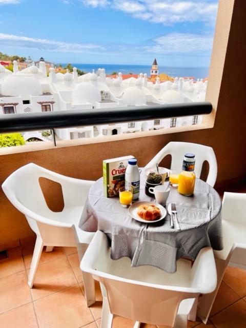 #seaparaiso# Heated Pool,private Parking,fast Wifi Costa Adeje (Tenerife)