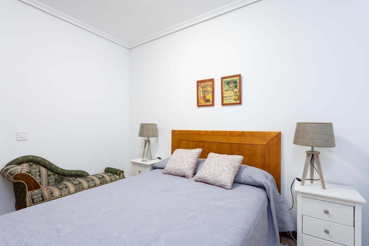 Apartment Home2book Stylish & Roomy Cruz Center