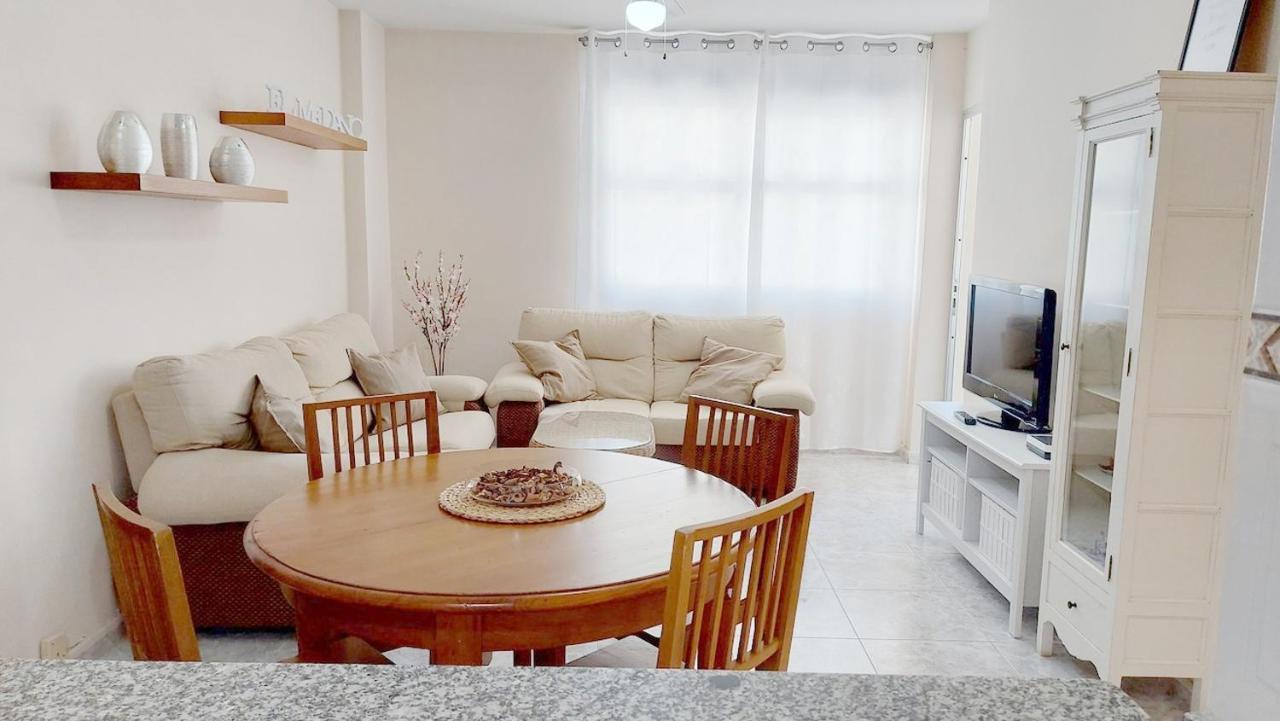 Centric 2 Bedrooms Near To The - By Tenerifehints Apartment El Medano (Tenerife)