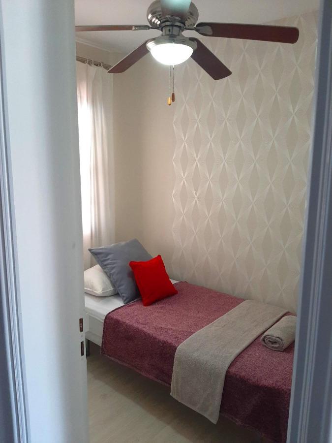 Elegant Style 3-bedroom Brand New Apartment *