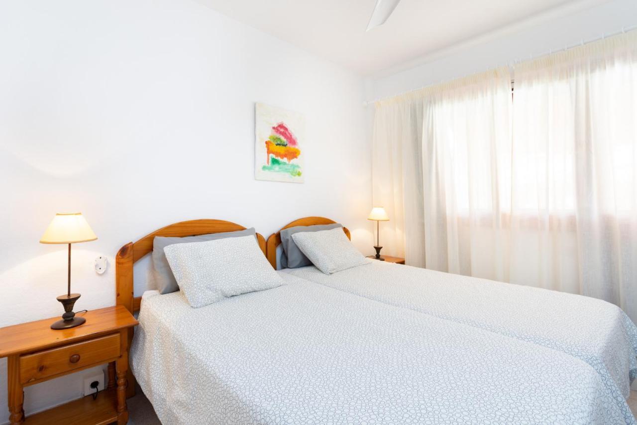 Apartment Close To Playa Vistas With Pool And Parking Los Cristianos (Tenerife)