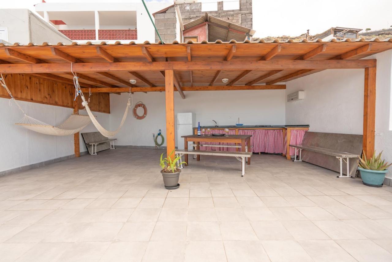 Front Line, Unbeatable Terrace 10m From The Sea