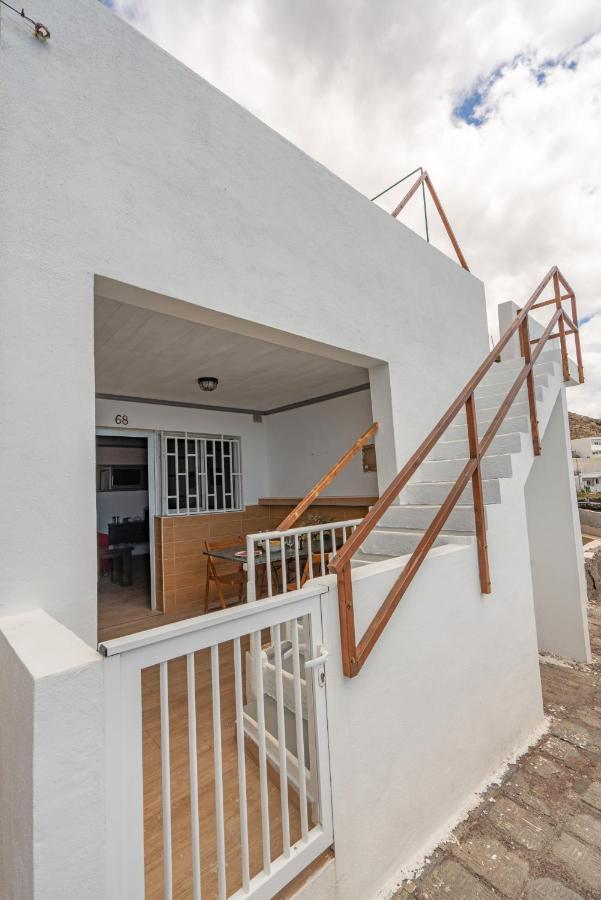 Front Line, Unbeatable Terrace 10m From The Sea