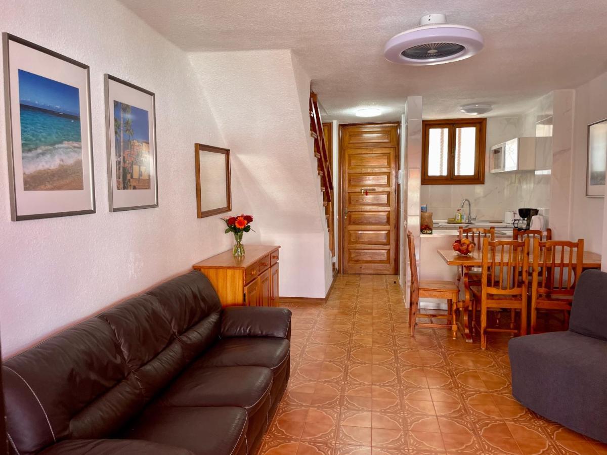 Apartment Sunny 2-bedroom In Parque Santiago Ii Playa de las Americas (Tenerife)