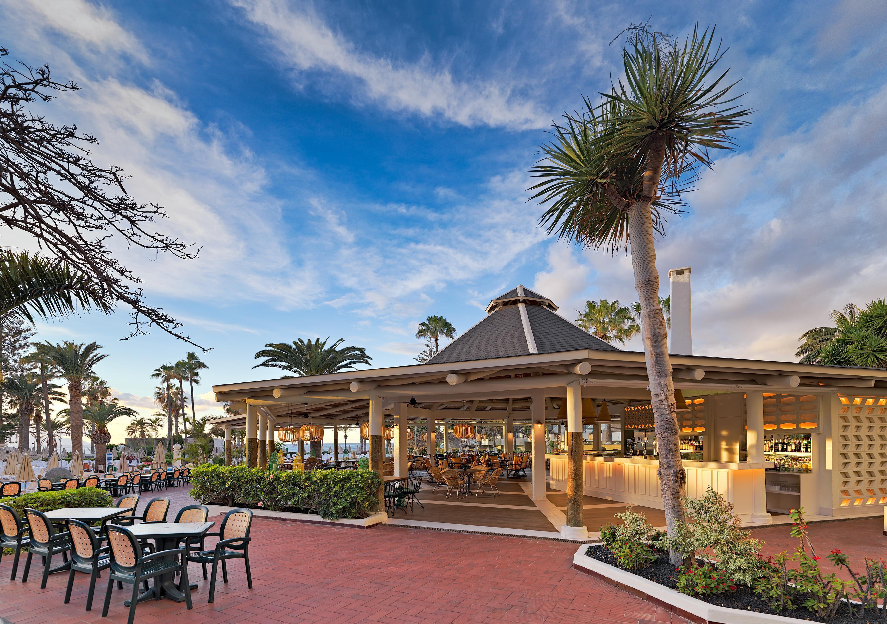 H10 Palmeras Hotel 4*