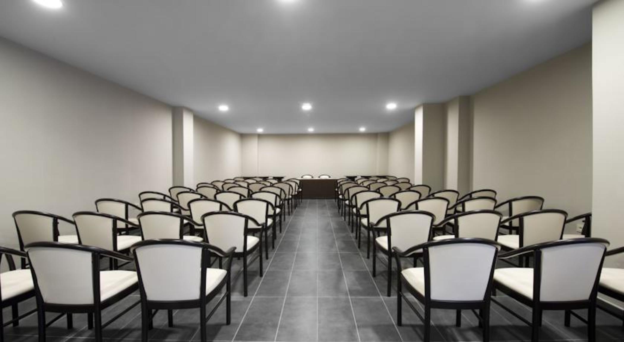 Kn Columbus Aparthotel 3*