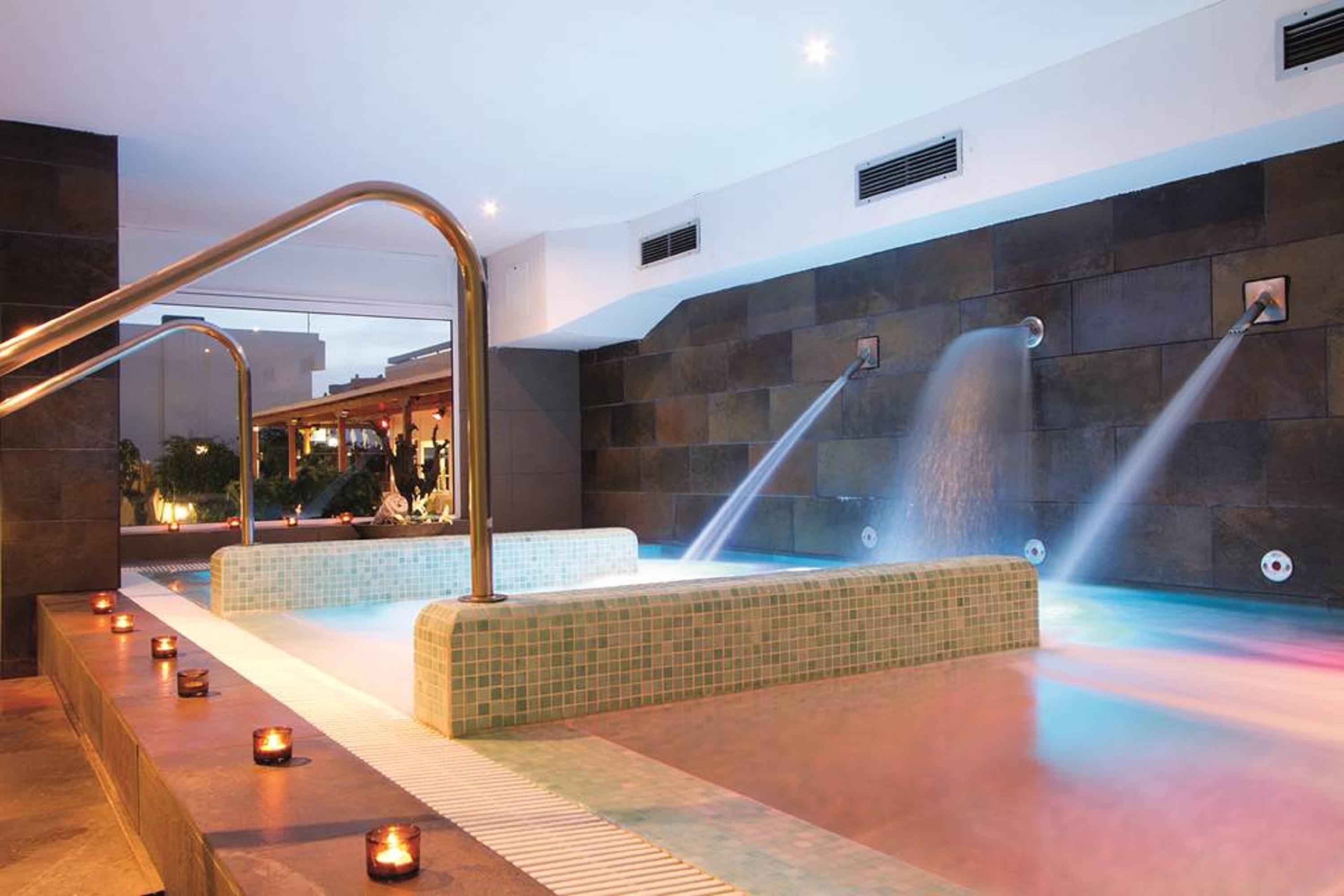 Hotel Coral & - Adults Only