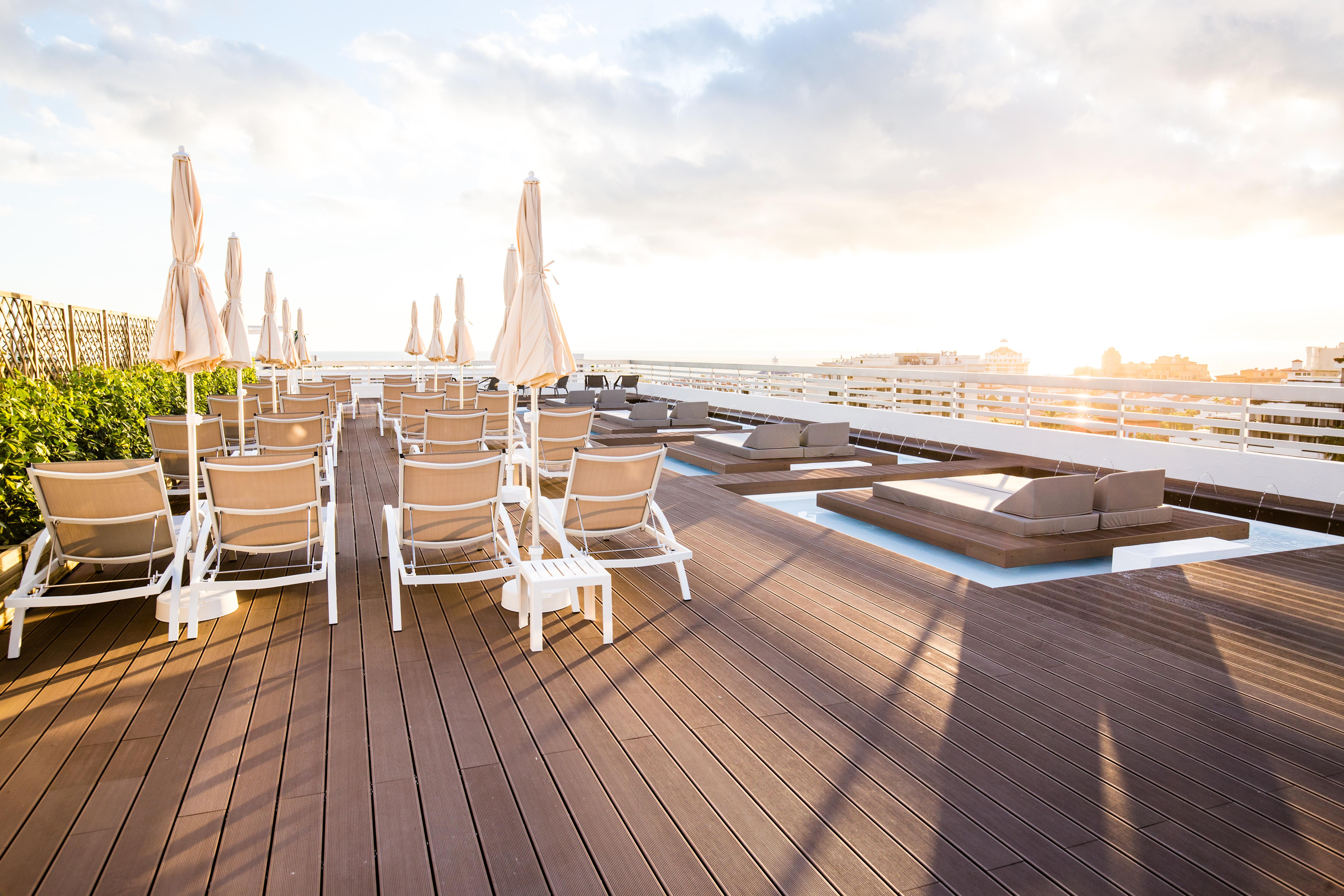 Hotel Coral & - Adults Only