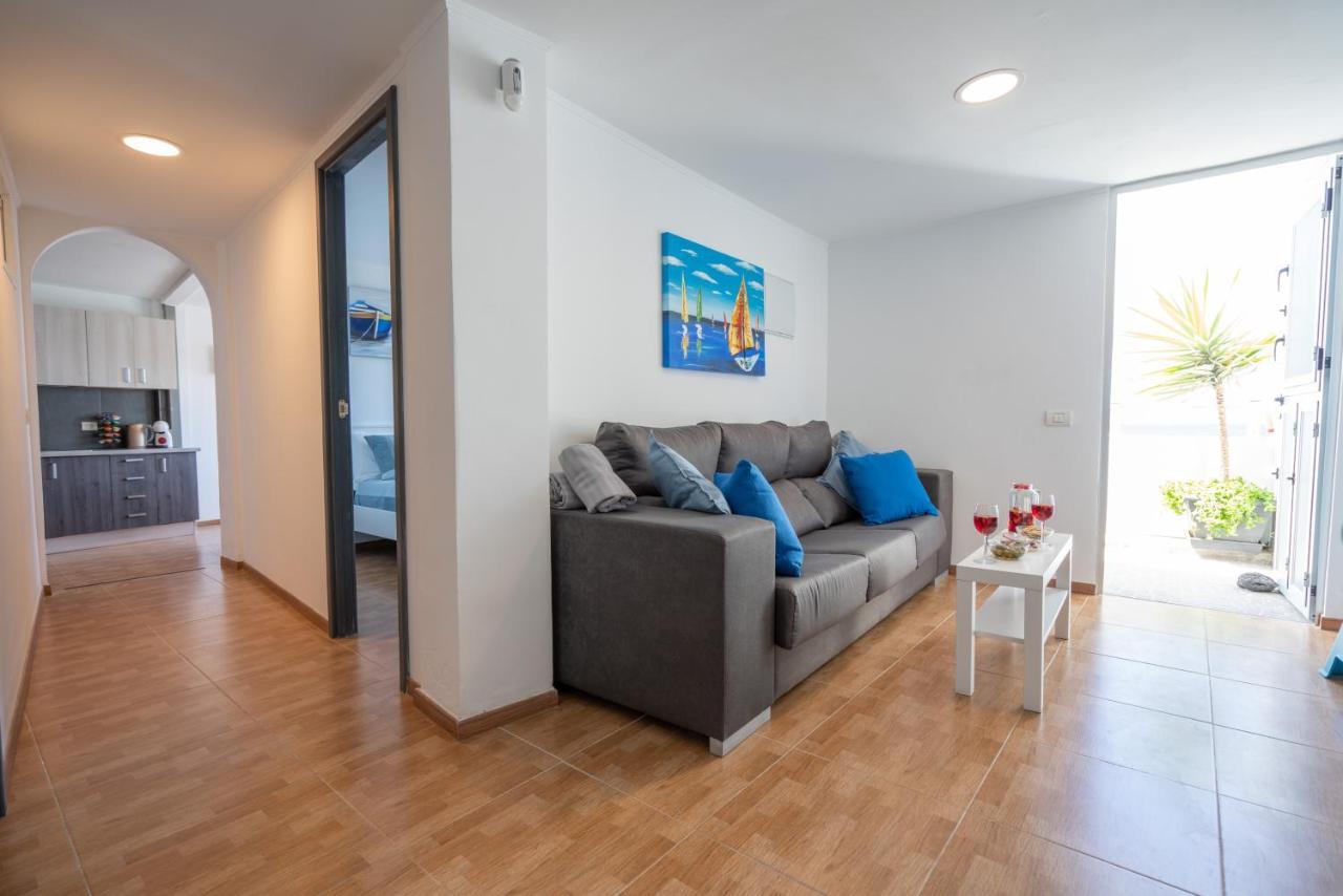 Frontline: 2 Bedrooms, Incredible Views With Large Terrace Holiday home