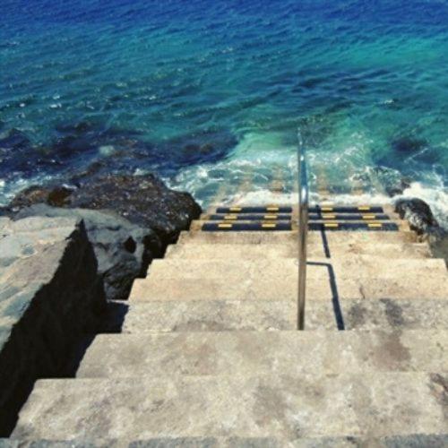 Primera Línea De Playa Con Vistas Al Mar - Workation Radazul