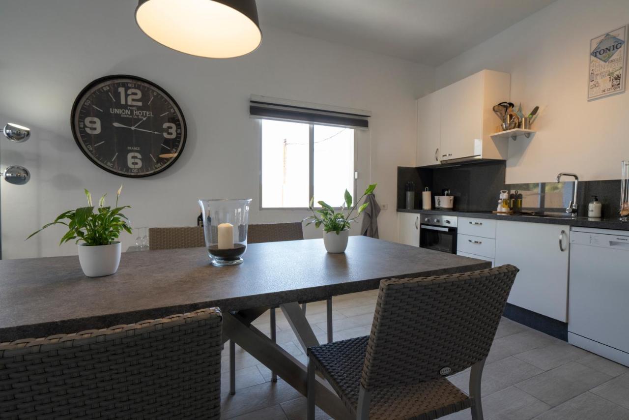 Spacious House With Huge Terrace Facing The Sea * Bocacangrejo