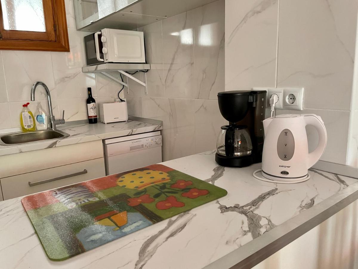 Sunny 2-bedroom In Parque Santiago Ii Apartment Playa de las Americas (Tenerife)