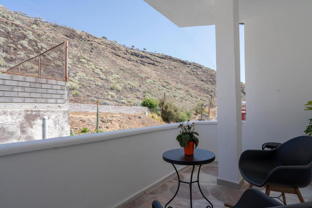 Hébergement de vacances Spacious House With Huge Terrace Facing The Sea *