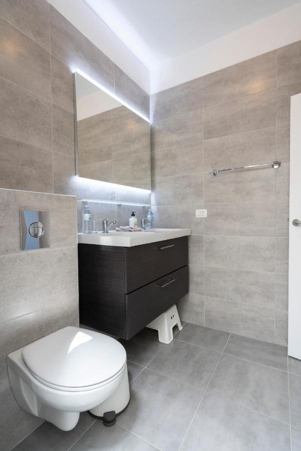 Spacious House With Huge Terrace Facing The Sea Hébergement de vacances Bocacangrejo