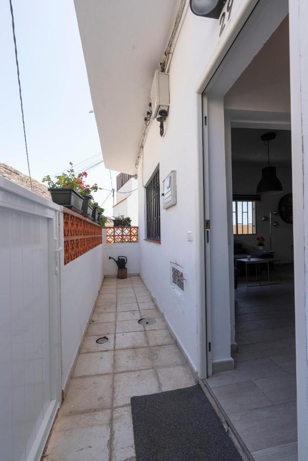 Hébergement de vacances Spacious House With Huge Terrace Facing The Sea