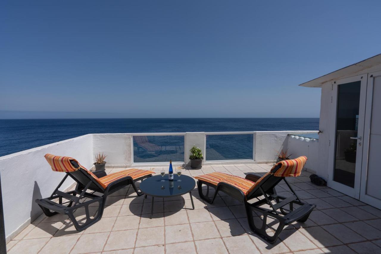 Hébergement de vacances Spacious House With Huge Terrace Facing The Sea
