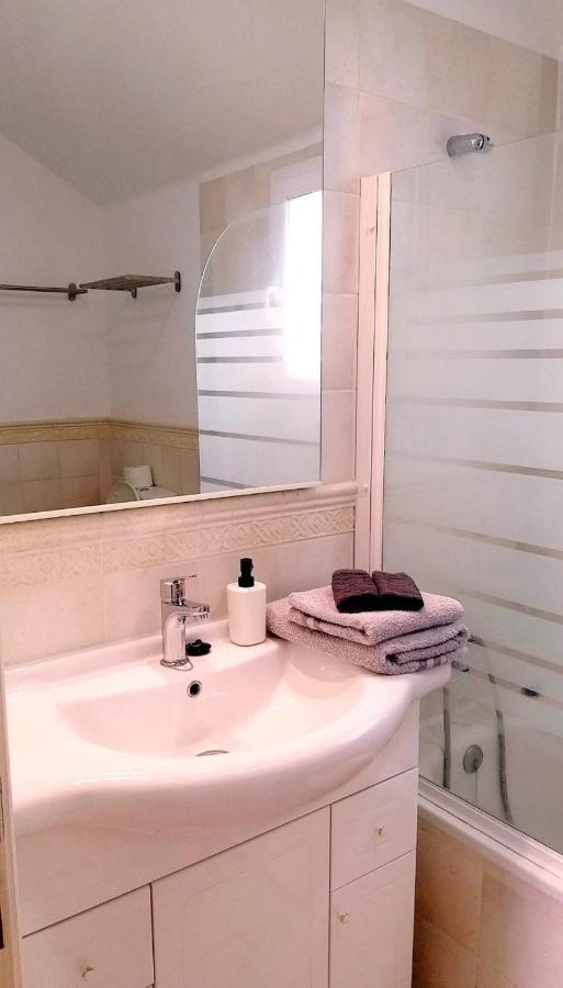 Apartment For Your In Rocas Del Mar With Amazing Ocean View *