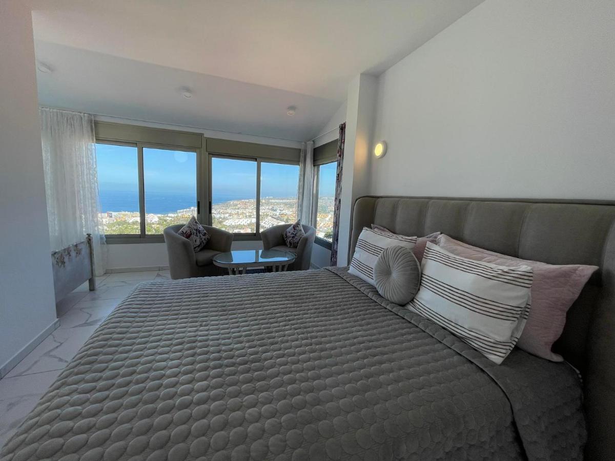 Ocean View 4 Bed In Costa Adeje Villa *