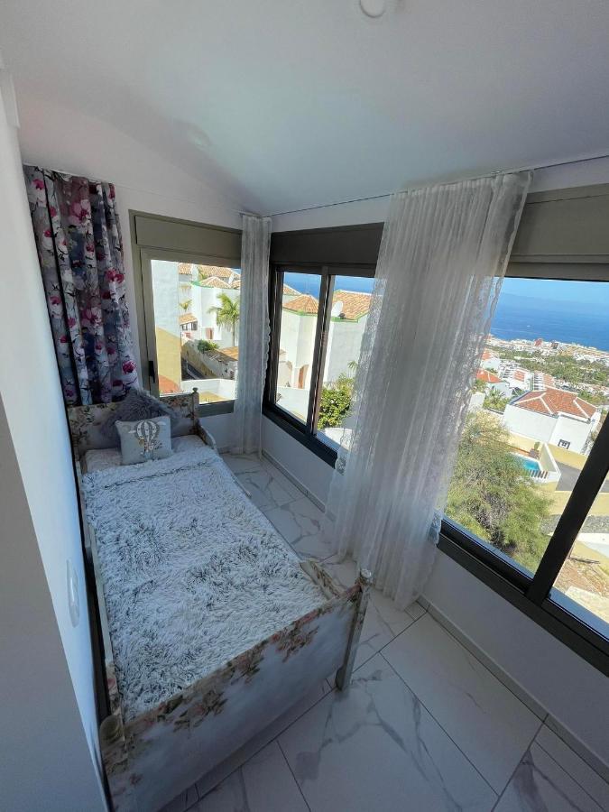Villa Ocean View 4 Bed In Costa Adeje