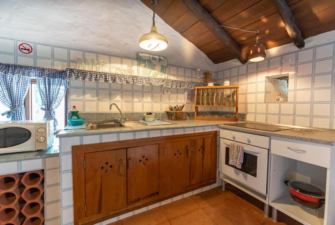 Casa Rural La Capellania Country house *