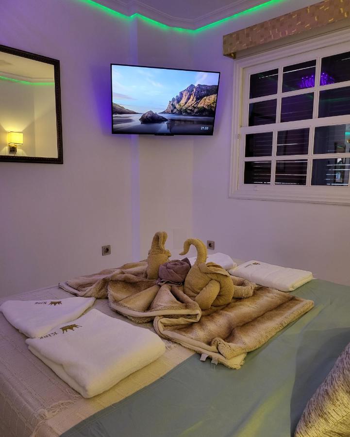 Atico Albatros Park Piscina Climatizada Tenerife Apartment