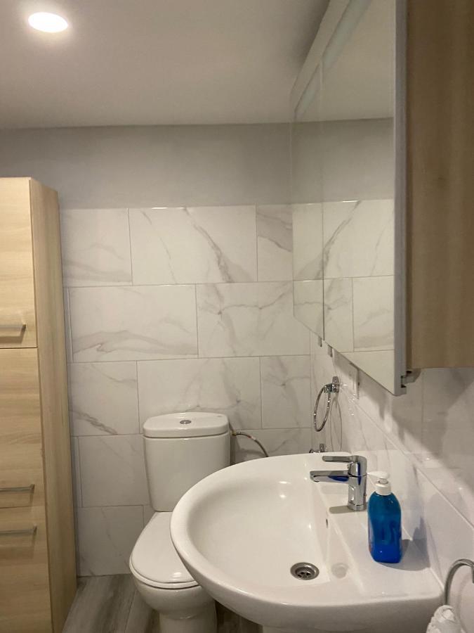 Schoenes - Ruhig - Aussenpool Apartment *