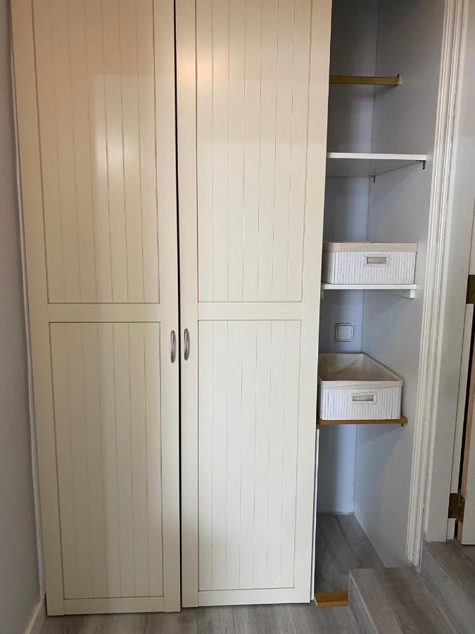 Schoenes - Ruhig - Aussenpool Apartment