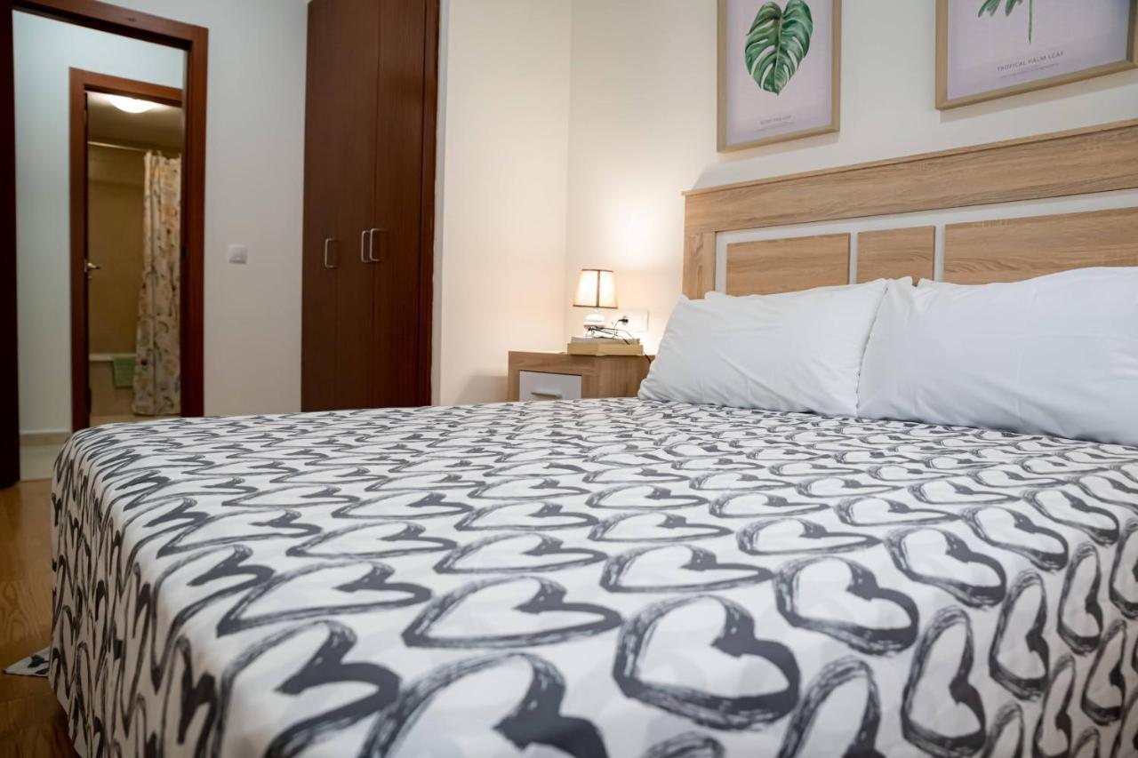 La Folia Apartment *