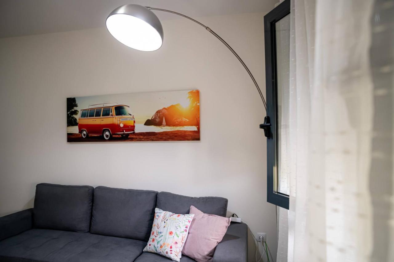 La Folia Apartment *