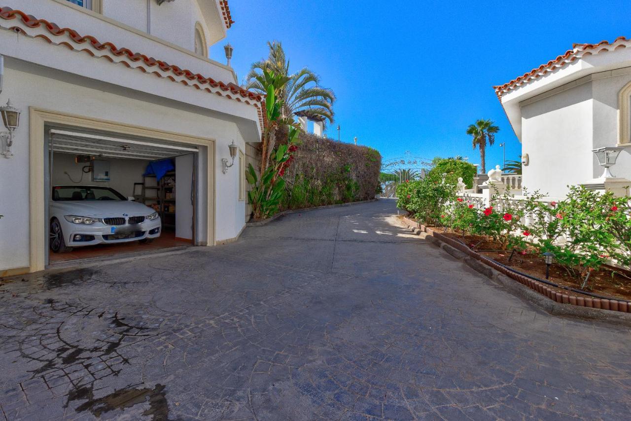 Villa Luxury El Duque Ocean View