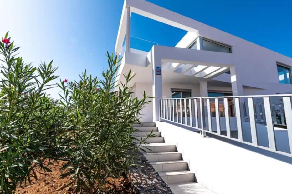 Сasa de vacaciones Idaira Adosado Con Piscina A Estrenar-wifi Palm-mar